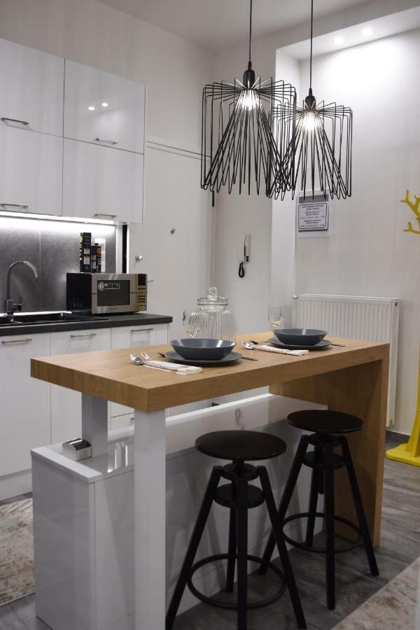 Alpinia N Lotus Apts. Thessaloniki Exterior photo